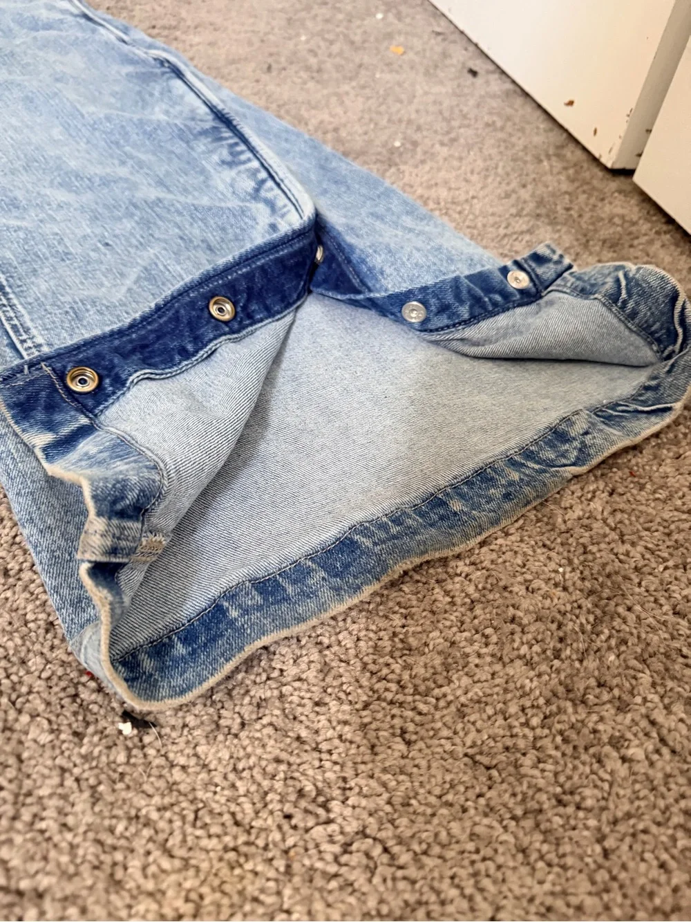 Hudson Jeans Light Blue Wide-Leg Flare Jeans - Picture 4 of 6